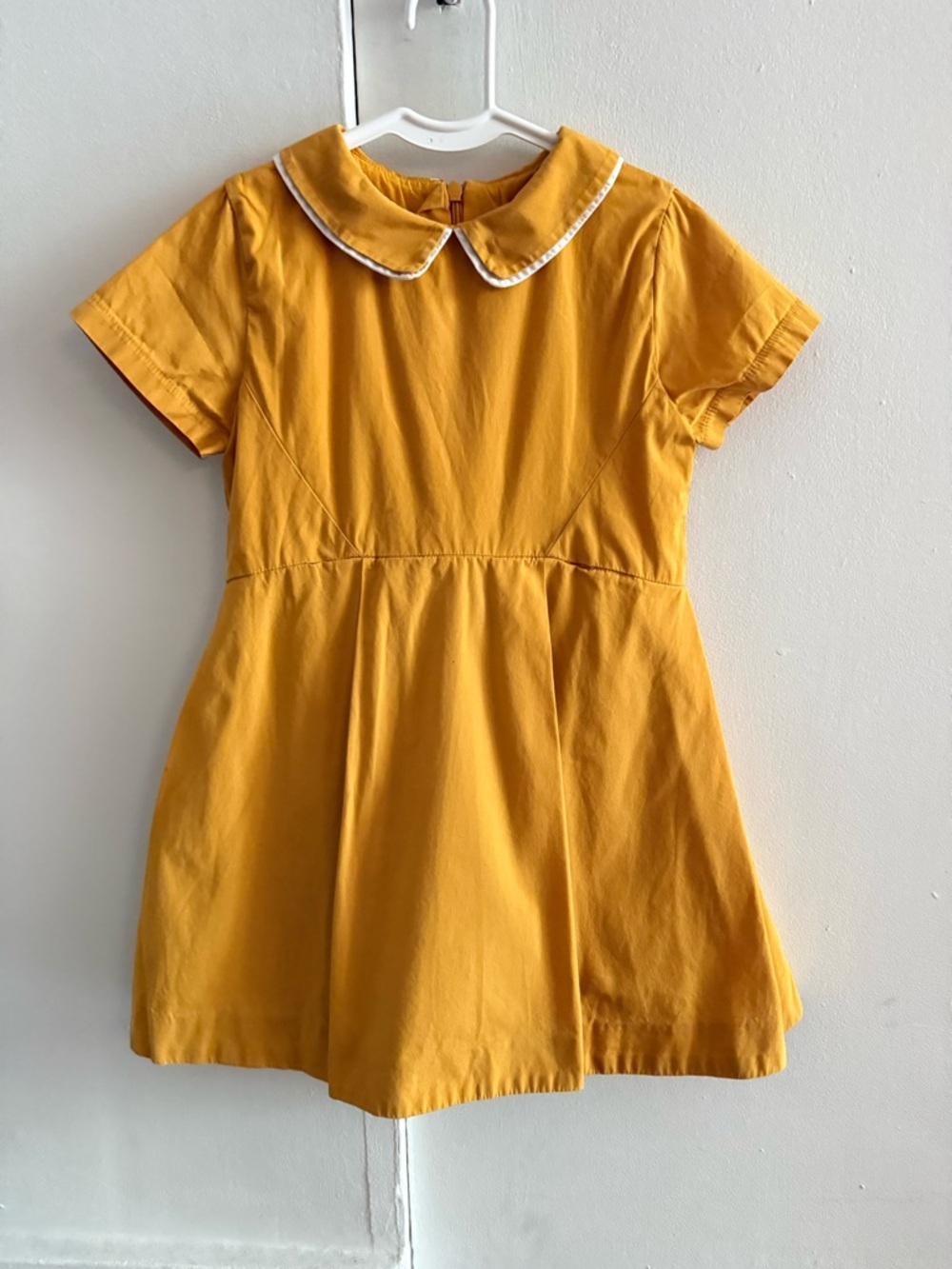 Jacadi trocadero poplin Short Sleeve Dress with White-Trimmed Collar in sunflowe